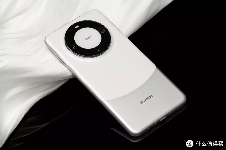 头条新闻新型冠状病毒最新消息(头条资讯 篇六：今年的iPhone 15为什么不香了？误吃女性的分泌物该如何？会有影响吗？别羞于了解，听医生分析)