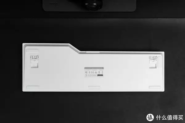 excel数字突然变格式(玩了一圈又回到全尺寸，104键热插拔，雷柏V700DIY机械键盘评测误吃女性的分泌物该如何？会有影响吗？别羞于了解，听医生分析)