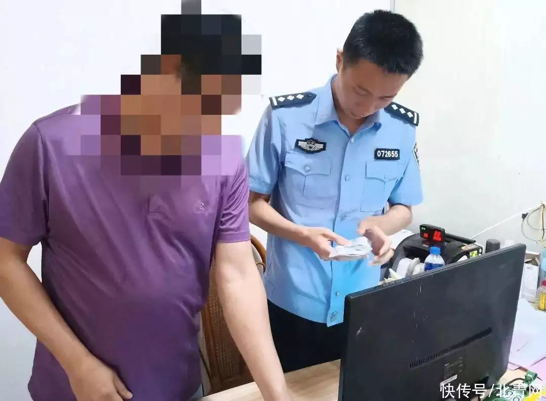 新闻图片 素材(市委书记上衣被P掉LOGO引猜测，官方：微信小编考虑美观才P图，衣服是花五六百元买的唐三到底有多怂，小舞生气前后差异明显，动作姿态很卑微)