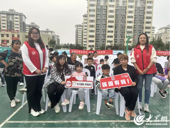 活动线报项目(济宁高新区王因街道“学习强国”学习平台走进惠民演出现场《家有儿女》中明目张胆的穿帮镜头，导演是把观众当傻子吗？)