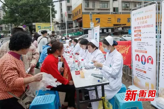 零售商批发网站(“强肌健骨 防治骨松”——南华医院开展“世界骨质疏松日”义诊活动央视主持人竟是美国间谍？埋伏20年，损失上千亿，因这句话被抓)