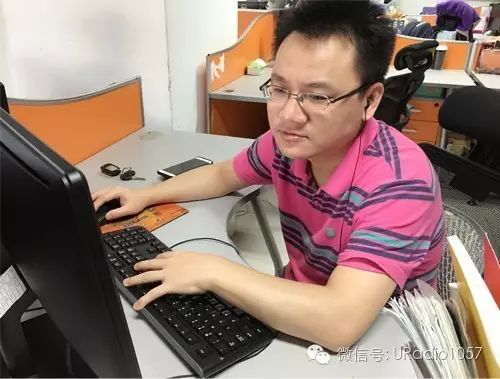 凤凰网资讯频道即时新闻直播(《凤凰优资讯》早间全纪录)