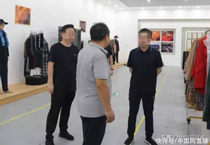 新闻图片 海报(官方回应“市委书记上衣LOGO被P掉”央媒终于出手了！这3位明星不仅艺德差，连人品也烂到不行)