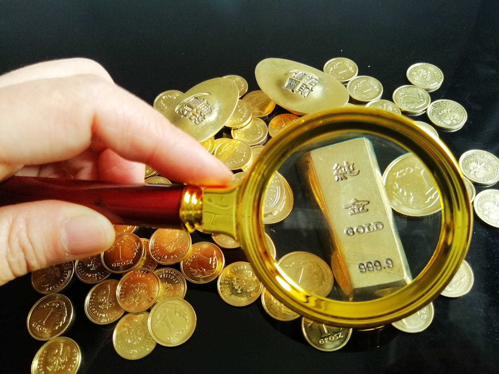 金价降了，每克跌破600元，有人一口气买走百万元金条！金价为何出现走弱苗头？专家提醒...... 