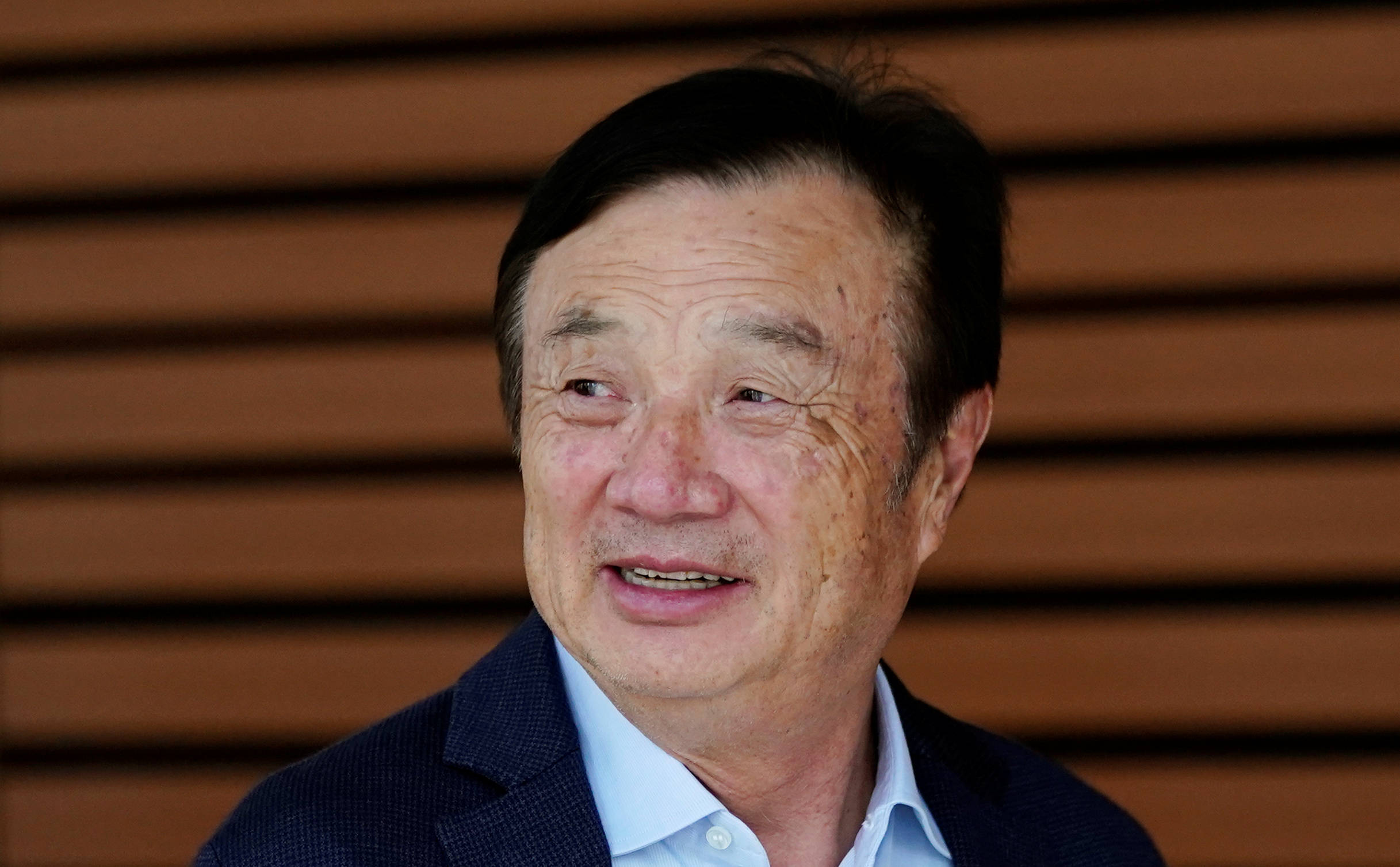 任正非：华为会越来越困难，但也会越来越兴盛 